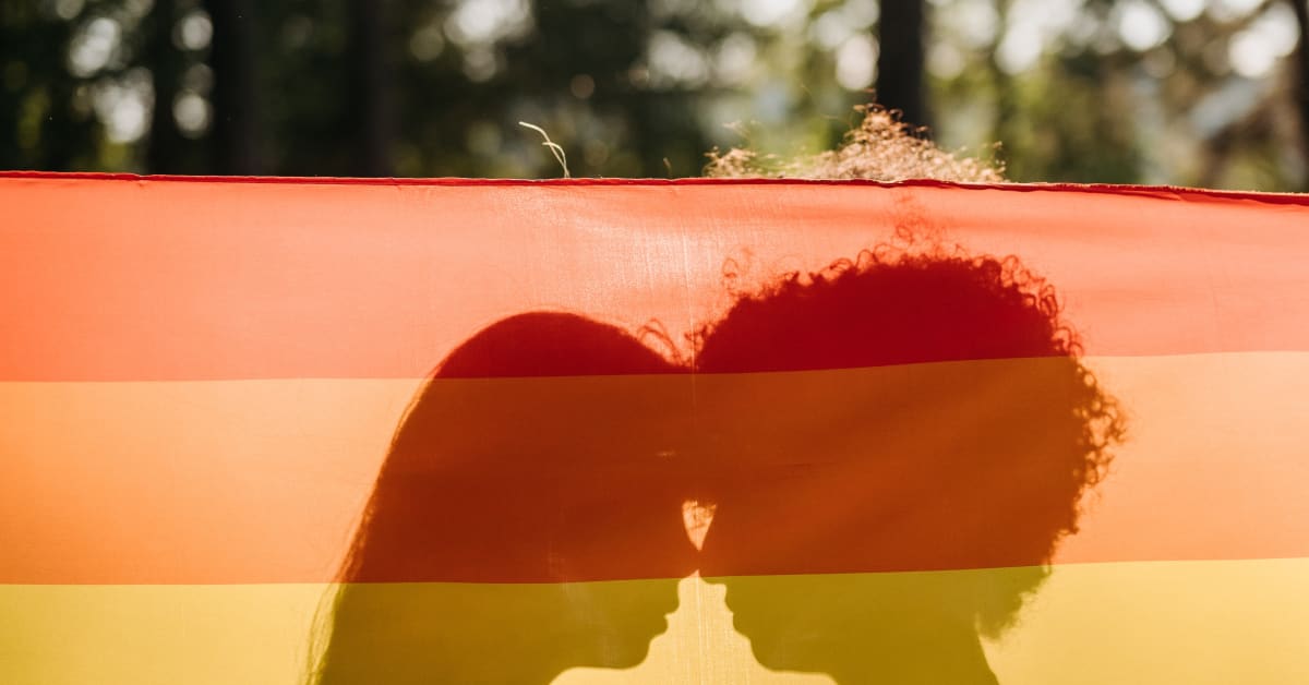 What Lgbtq Couples Need To Know About Social Security Retirement Daily On Thestreet Finance 0968