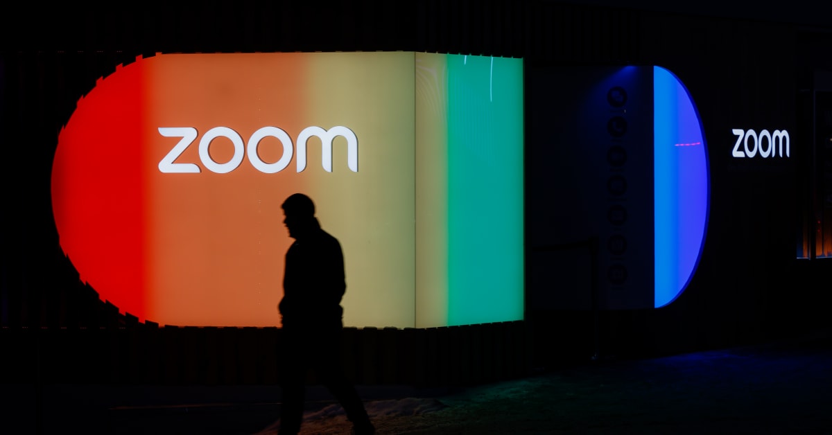 Zoom exec defends ironic decision to bring employees back to the office ...