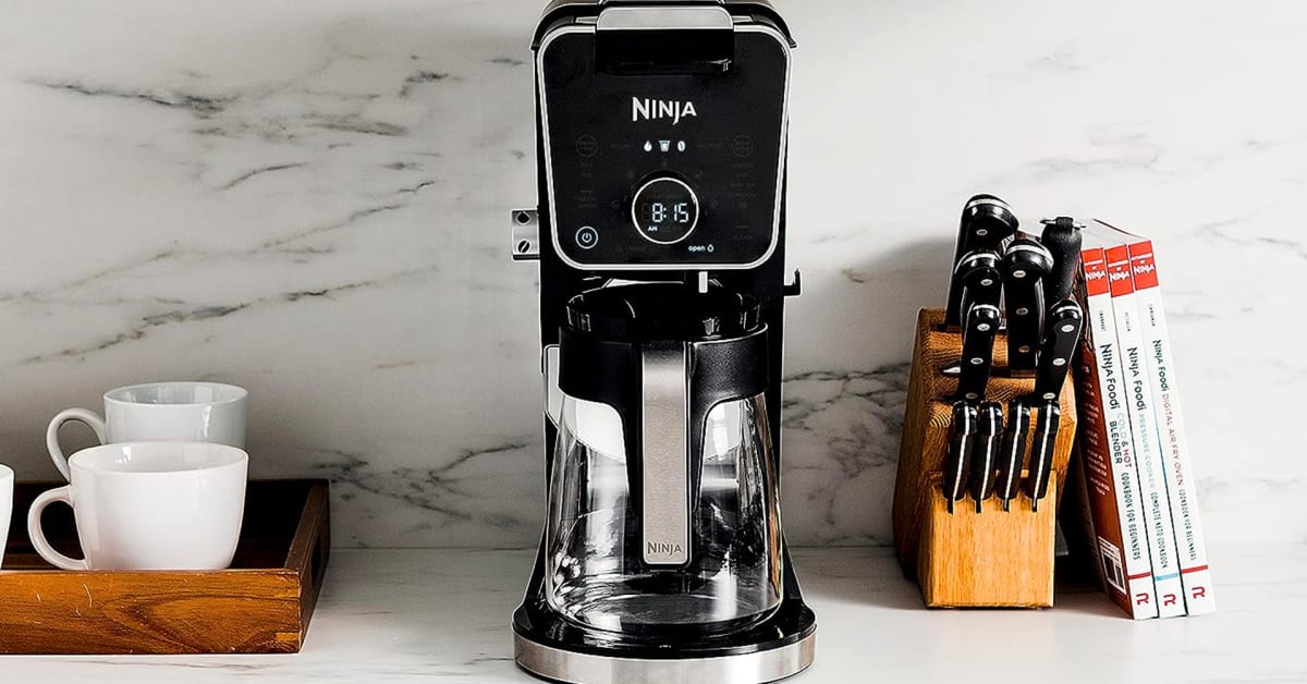 Ninja Coffee Bar with Glass Carafe and Built-inFrother 