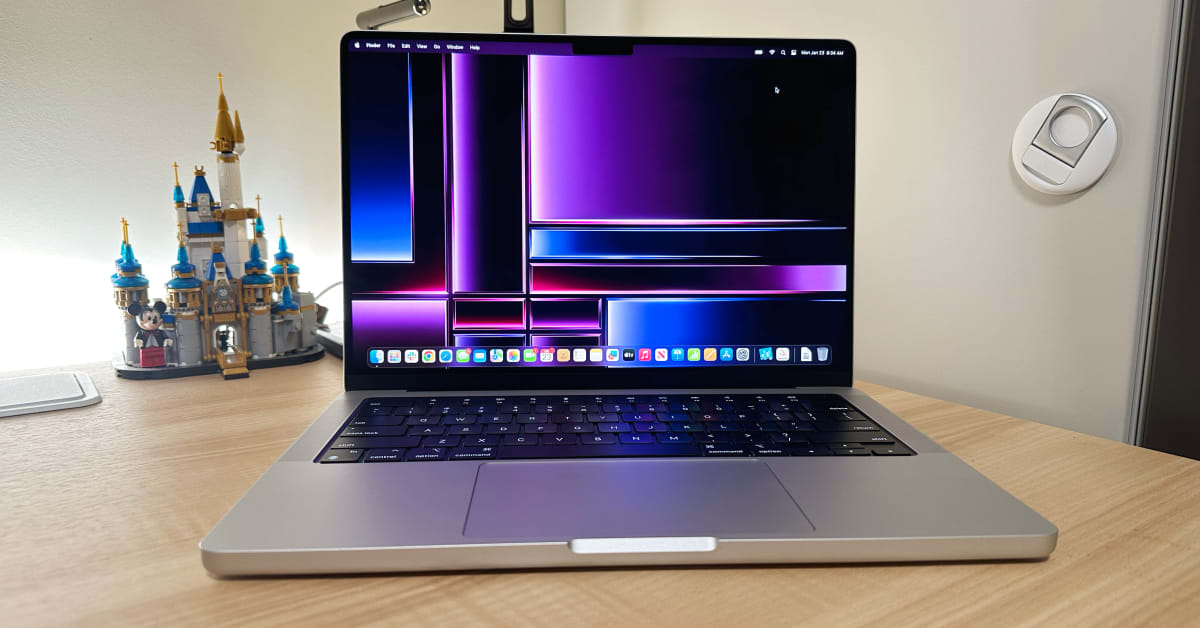 Apple 14-inch MacBook Pro Review (2023): Extreme Performance In a ...