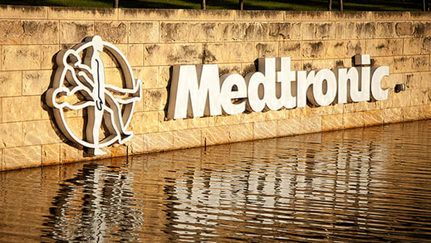 Medtronic Wavers After Posting Earnings Beat; Cardiac Unit Misses Estimates