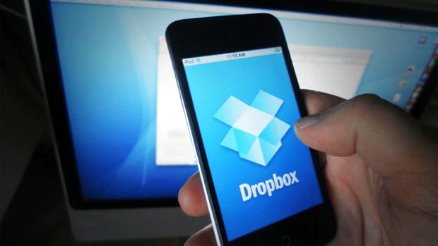 Dropbox Shares Extend IPO Gains as File-Sharing App Defies Tech Sector Gloom