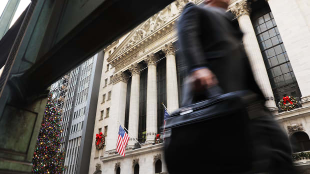 Dow Finishes Lower After Surpassing 26,000; S&P 500 and Nasdaq Also Decline