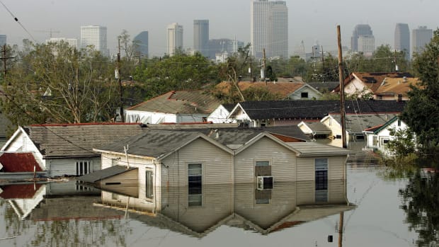 How Trump Can Avoid Turning Hurricane Harvey Into Another Katrina Disaster