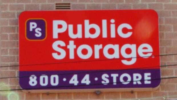 Public Storage (PSA) Stock Climbs, Analysts Anticipate Q4 Earnings Growth