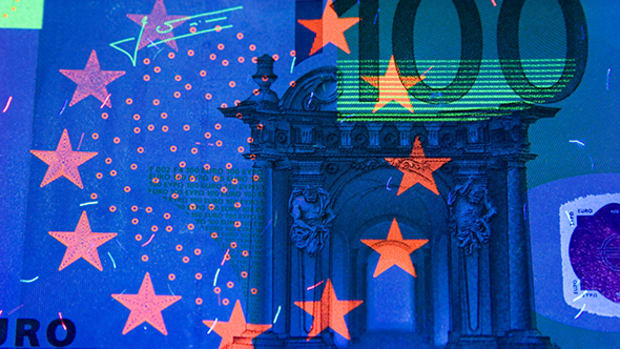 Why the Euro Should Head Even Lower Against the Dollar This Year