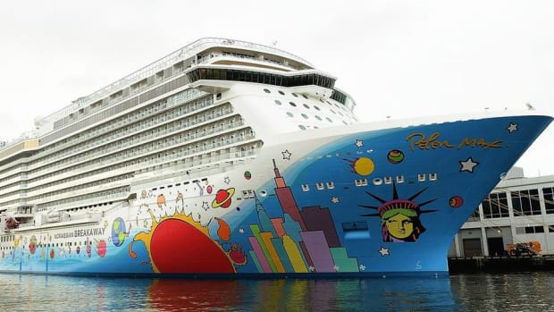 Norwegian Cruise Line Shares Tank on Weaker Guidance