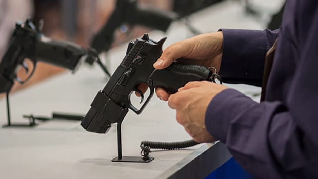 Investors Target Gun Stocks as Instant Background Checks Drop