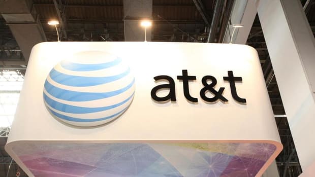 Peter Schiff on AT&T-Time Warner: Let Companies Merge