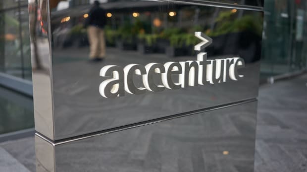 30 accenture vancouver Tada Images : Shutterstock