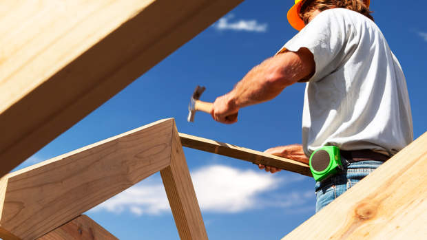 Don't Move Into Homebuilder PulteGroup Right Now