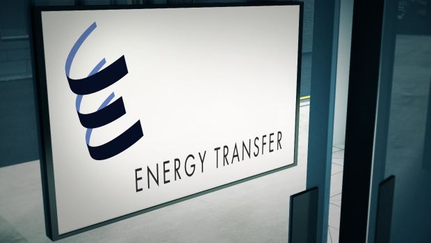 Energy Transfer Looks Weak and Pointed Lower