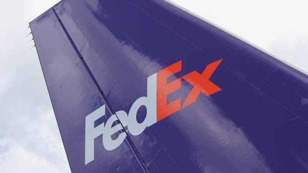 FedEx Results Are a Flashing Red Signal on the Health of the Global Economy