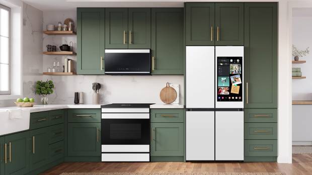 Samsung Bespoke 4-Door Family Hub AI Fridge