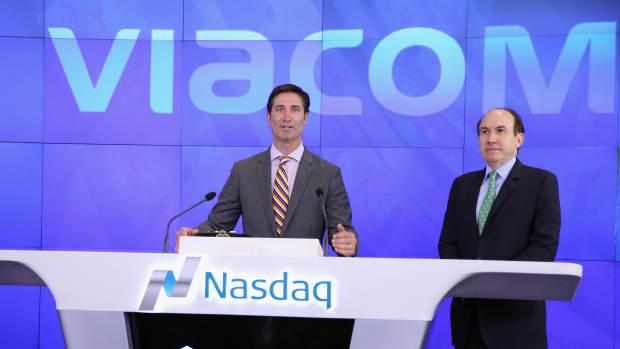 NEW YORK, NY - JUNE 10:  CEO of Taco Bell Corp. Brian Niccol and CEO and President of Viacom Philippe Dauman ring the NASDAQ Opening Bell at NASDAQ MarketSite on June 10, 2015 in New York City.  (Photo by Robin Marchant/Getty Images)