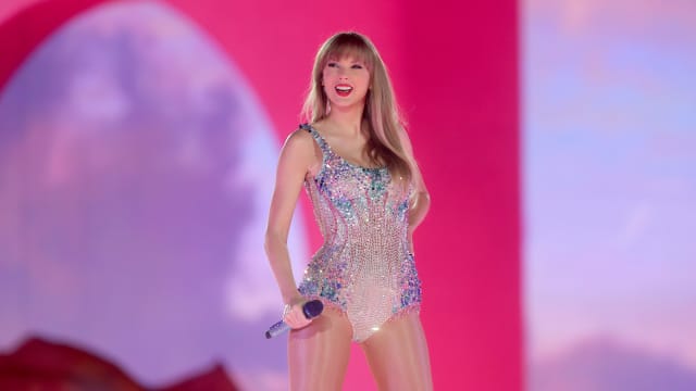 Taylor Swift is reportedly a billionaire, thanks to Eras tour