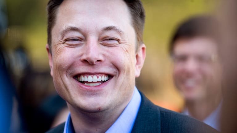 Teslas Tsla Elon Musk Takes Solar Financing To The Brink Of Change