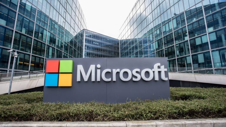 How Microsoft Thrived As '90s Rivals Flailed - Markman On Tech