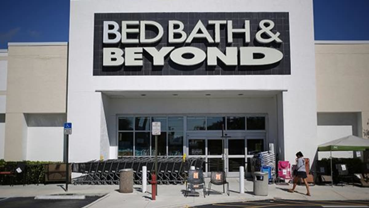 Bed Bath & Beyond Is Closing 200 Stores — A Full List of 40 Bed