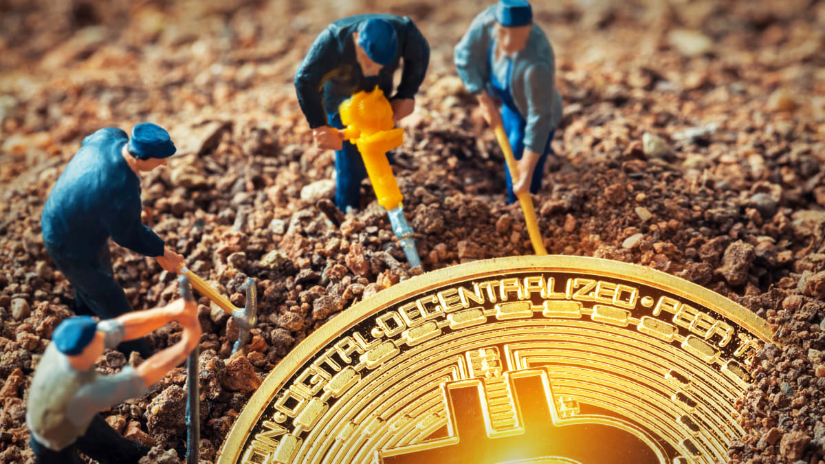 Largest Public Bitcoin Miner Breaks Record With $81 Million Month -  TheStreet Crypto: Bitcoin and cryptocurrency news, advice, analysis and more