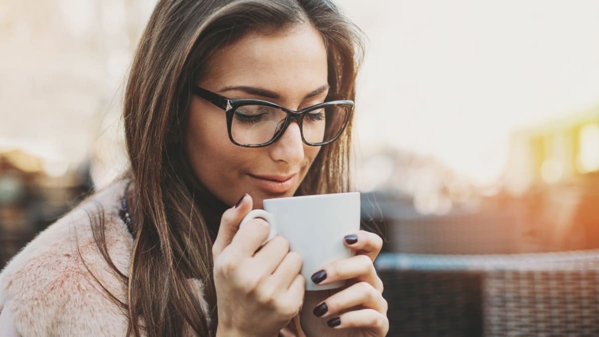 STYLE MAVEN  Coffee girl, Drinking tea, Coffee love