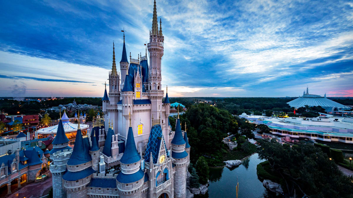 BREAKING: Walt Disney World Railroad at Magic Kingdom Reopens After 4 Years  - WDW News Today