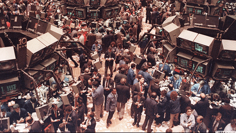 the-stock-market-may-be-poised-for-a-replay-of-the-1987-crash-thestreet