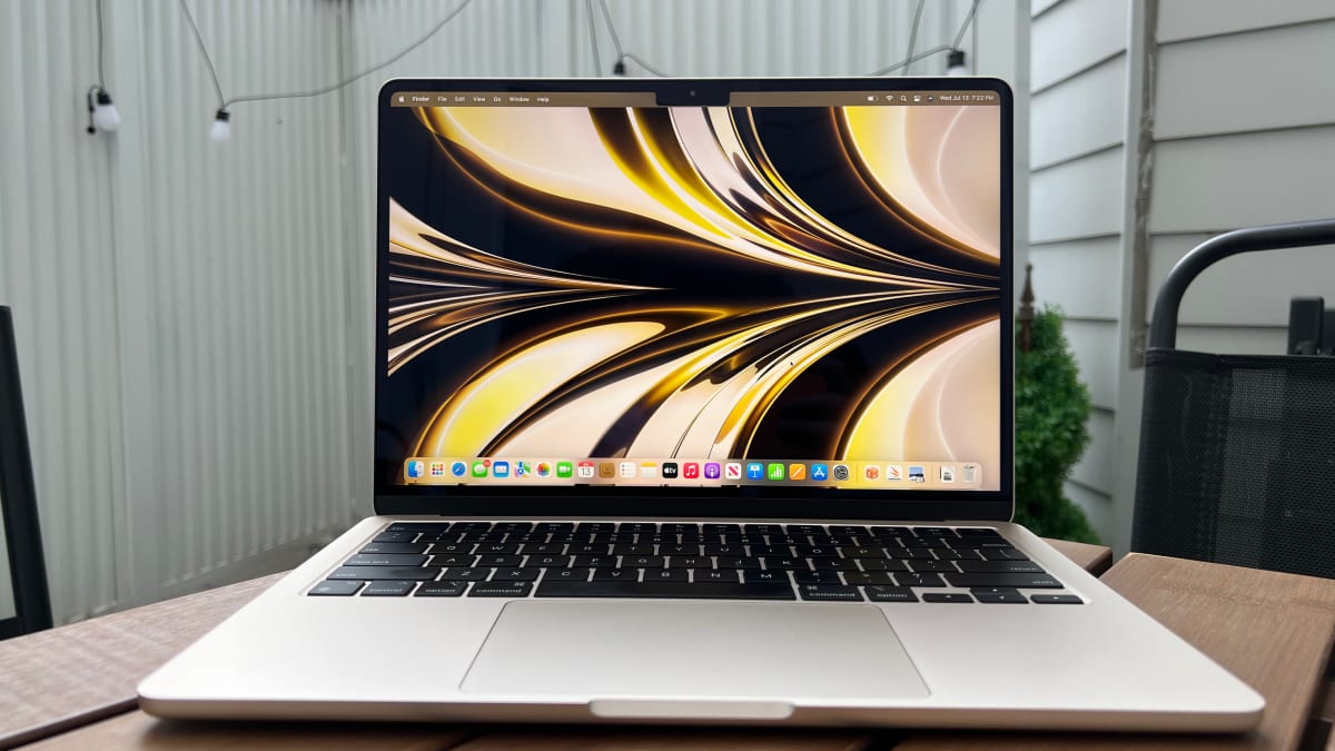 MacBook Air with M2 Review: Modern Design + Modern