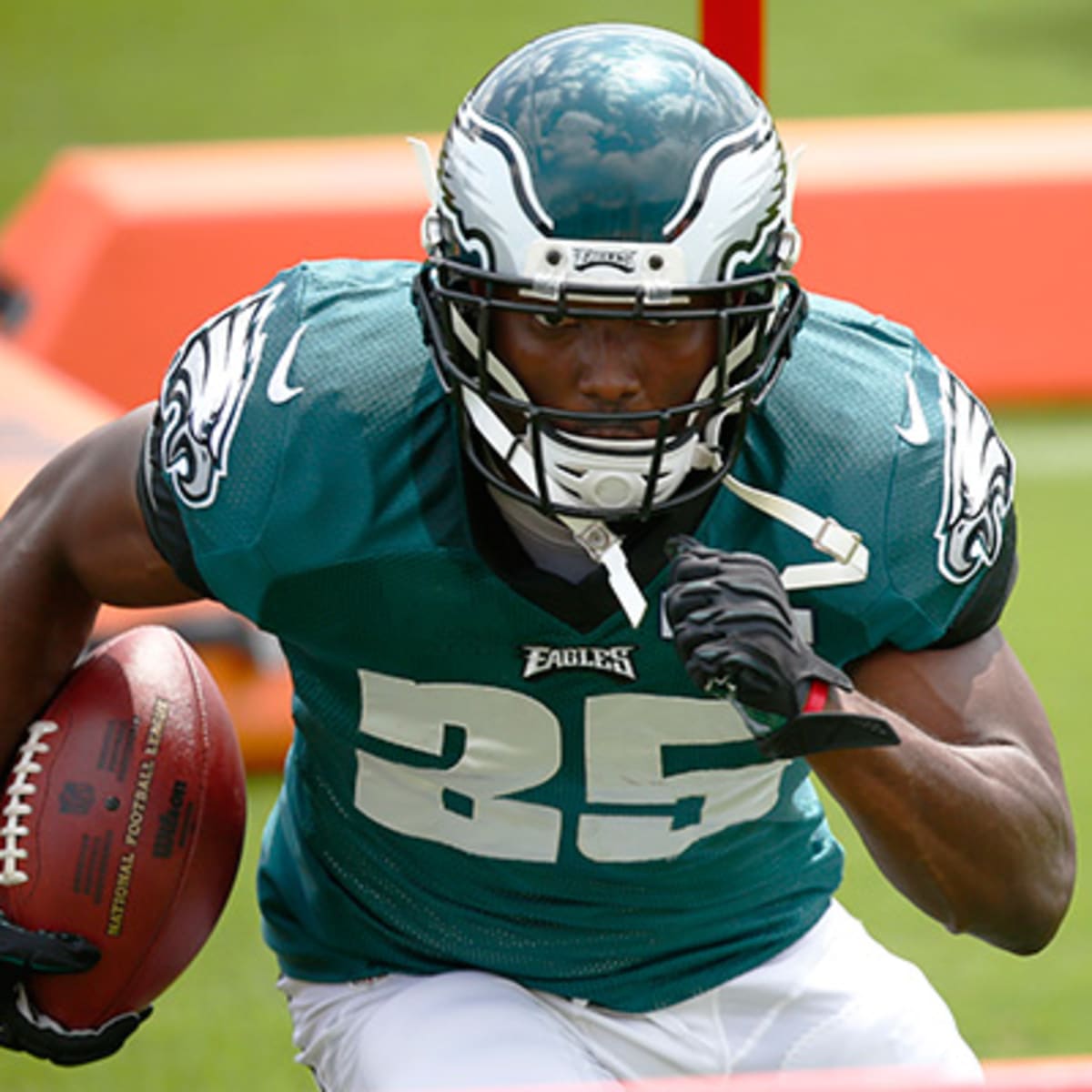 LeSean McCoy retires from NFL with Philadelphia Eagles