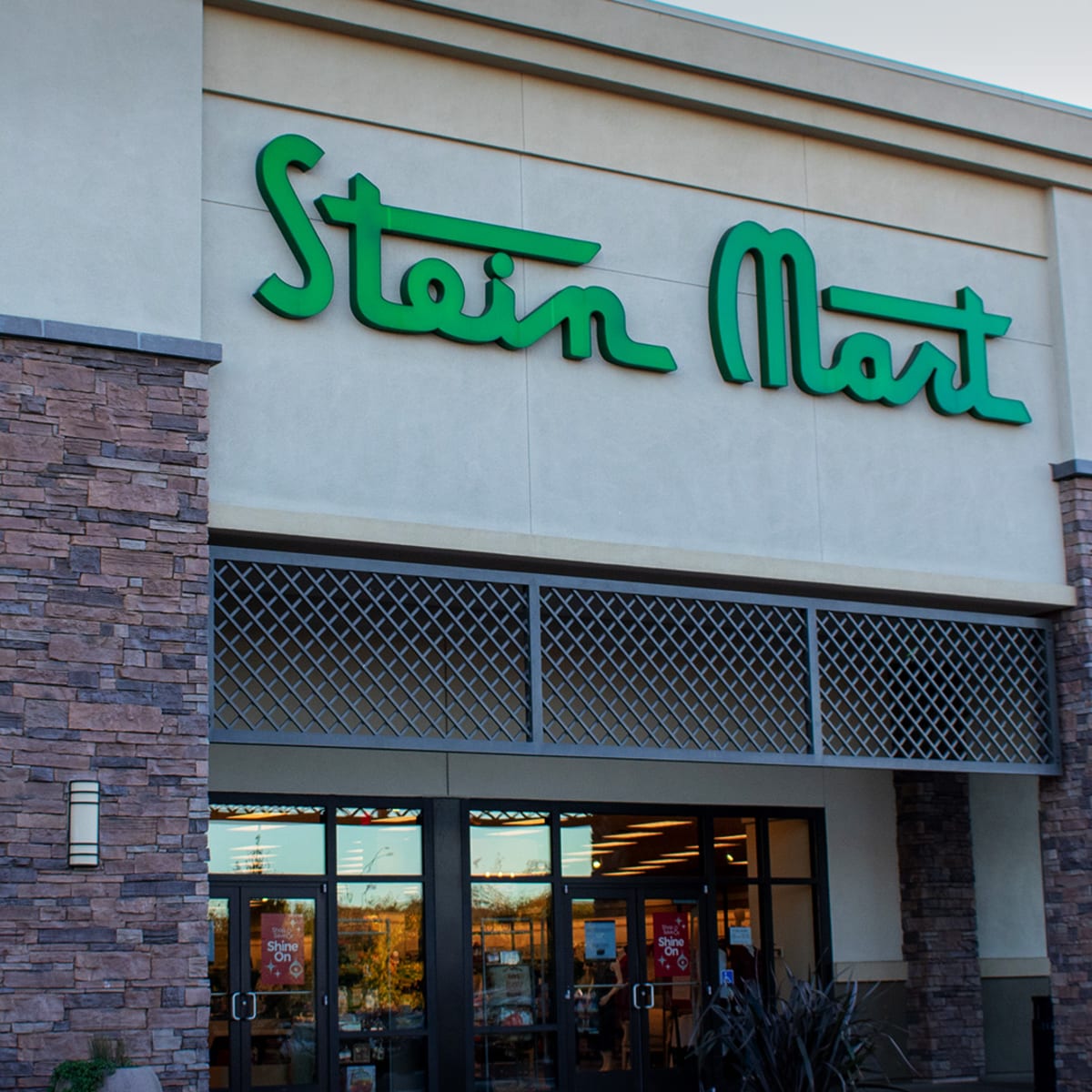 Florida-based Stein Mart files for bankruptcy, closing most stores