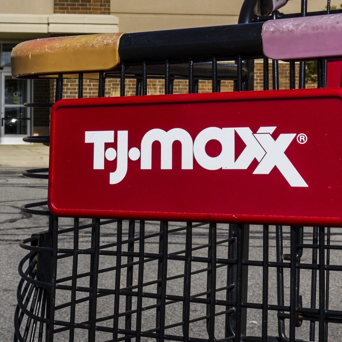 TJX Stock Slumps As Marshalls Owner Holiday Sales Hit By Omicron - TheStreet