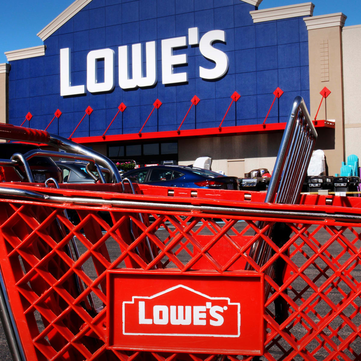 One reason Lowes and Home Depot had rocky Q1 earnings: Check the weather  (and store locations)