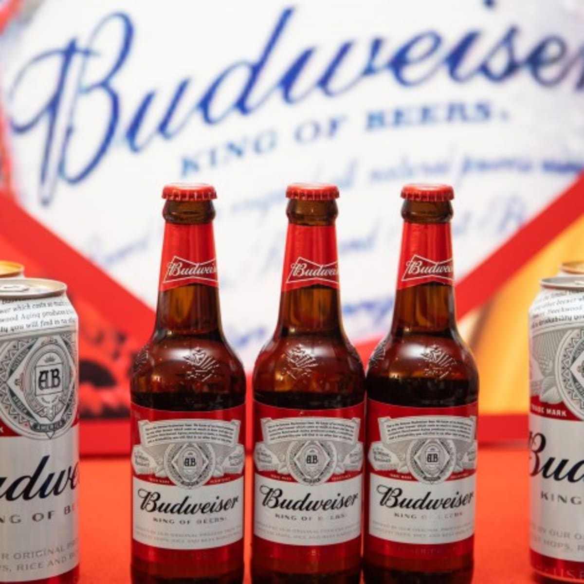 https://www.thestreet.com/.image/ar_1:1%2Cc_fill%2Ccs_srgb%2Cfl_progressive%2Cq_auto:good%2Cw_1200/MTgyMzk3MjM5MjkyMDc3Mzg0/budweiser-apac-secures-us500-million-loan-with-interest-rate-tied-to-brewers-esg-performance.jpg