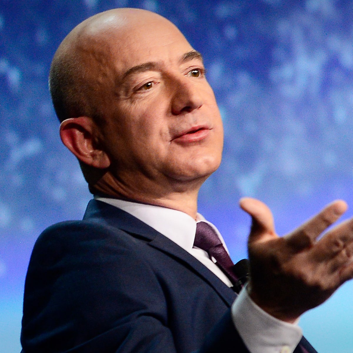 Jeff Bezos might sell Washington Post to buy the Washington Commanders:  report