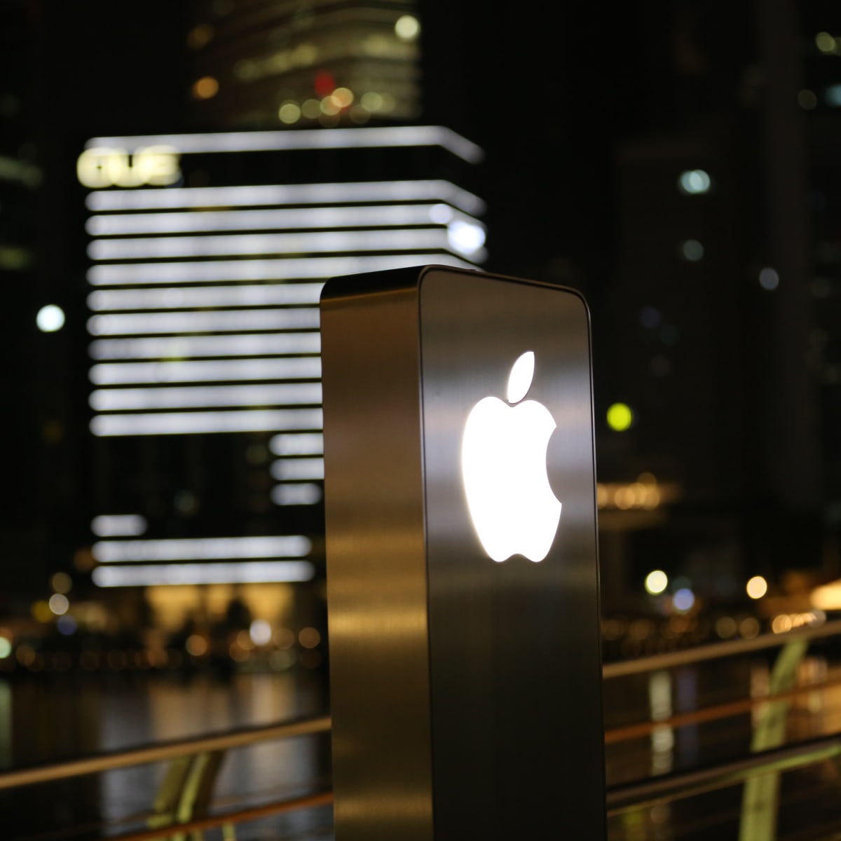 Sponsored, updates and analysis, - Rising Apple