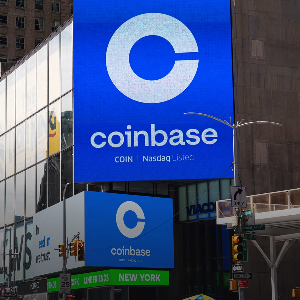 Coinbase stock leaps after crypto exchange wins key license in Singapore -  TheStreet