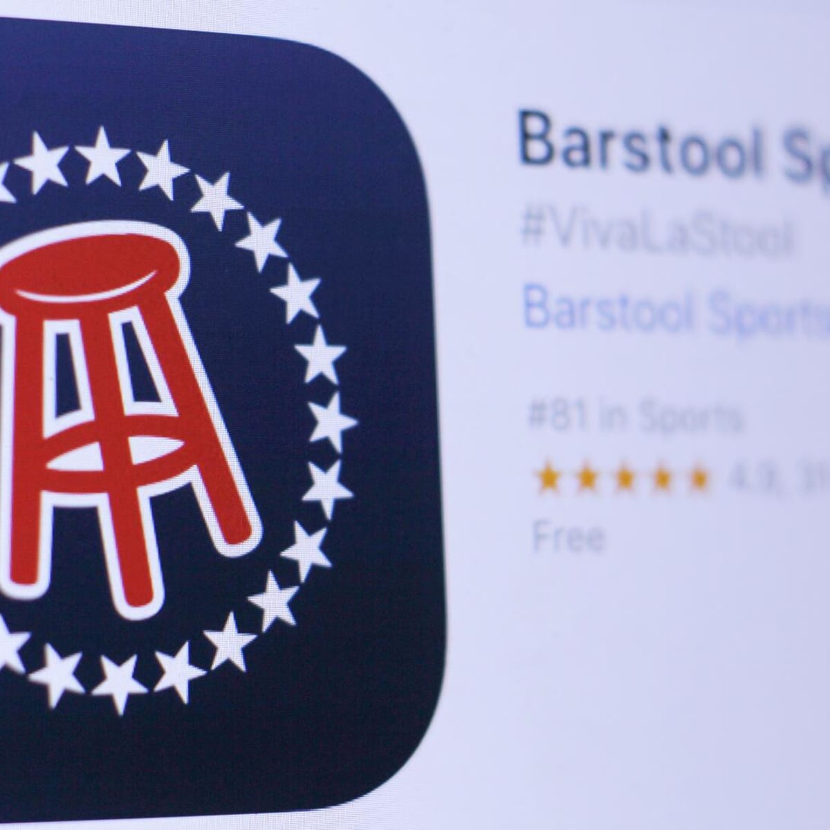 Barstool's new sports bar in Philadelphia has dozens of TVs, and lots of  controversy