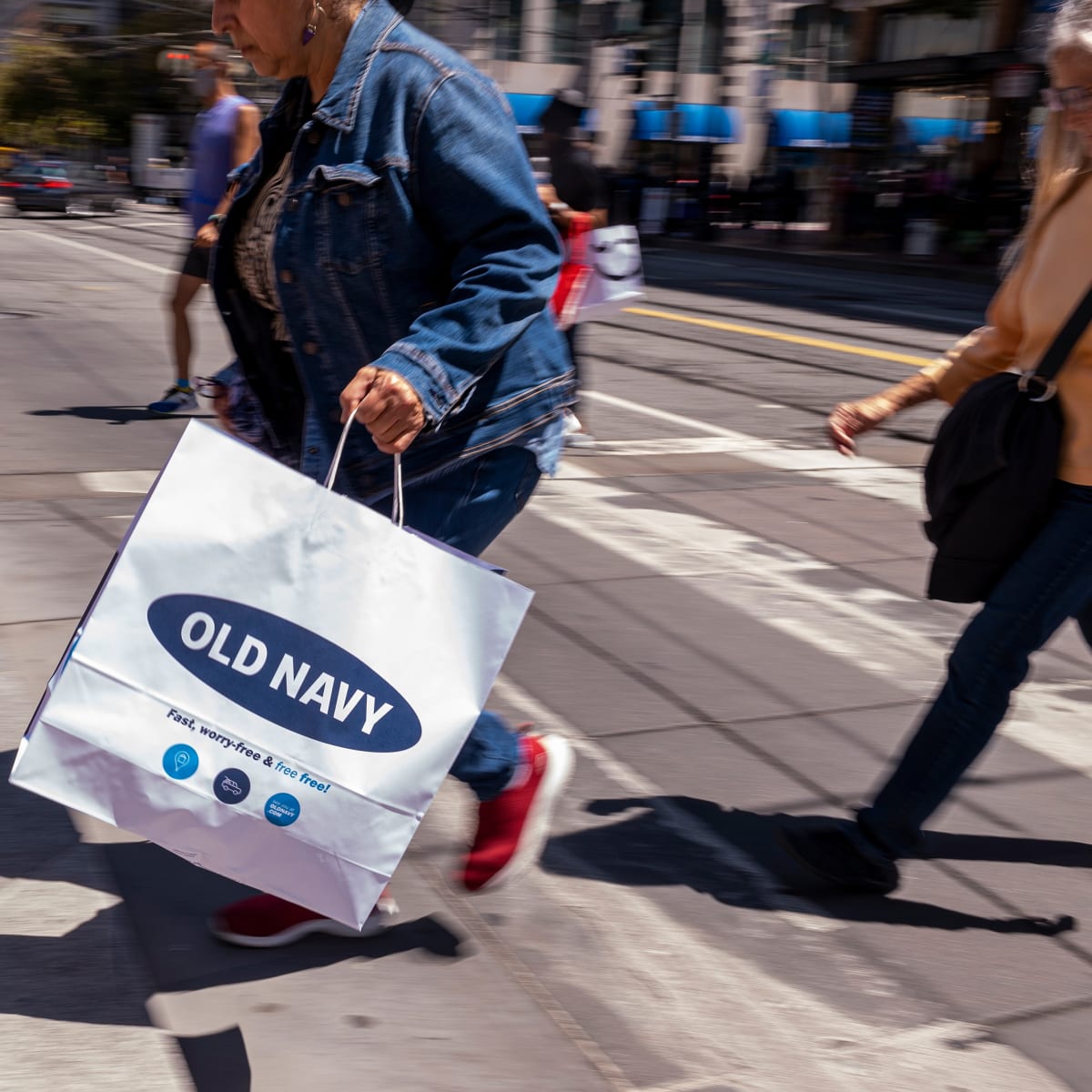 Old Navy Vs. Gap: Which Store Is Better?
