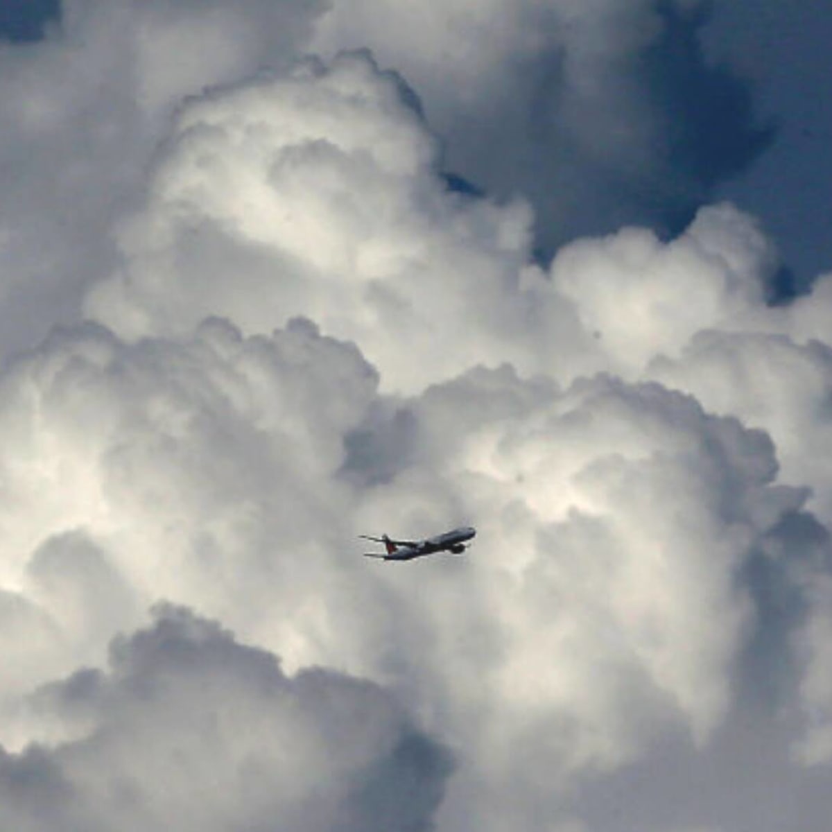 Atmospheric Turbulence: Thunderstorm Clouds - turbli