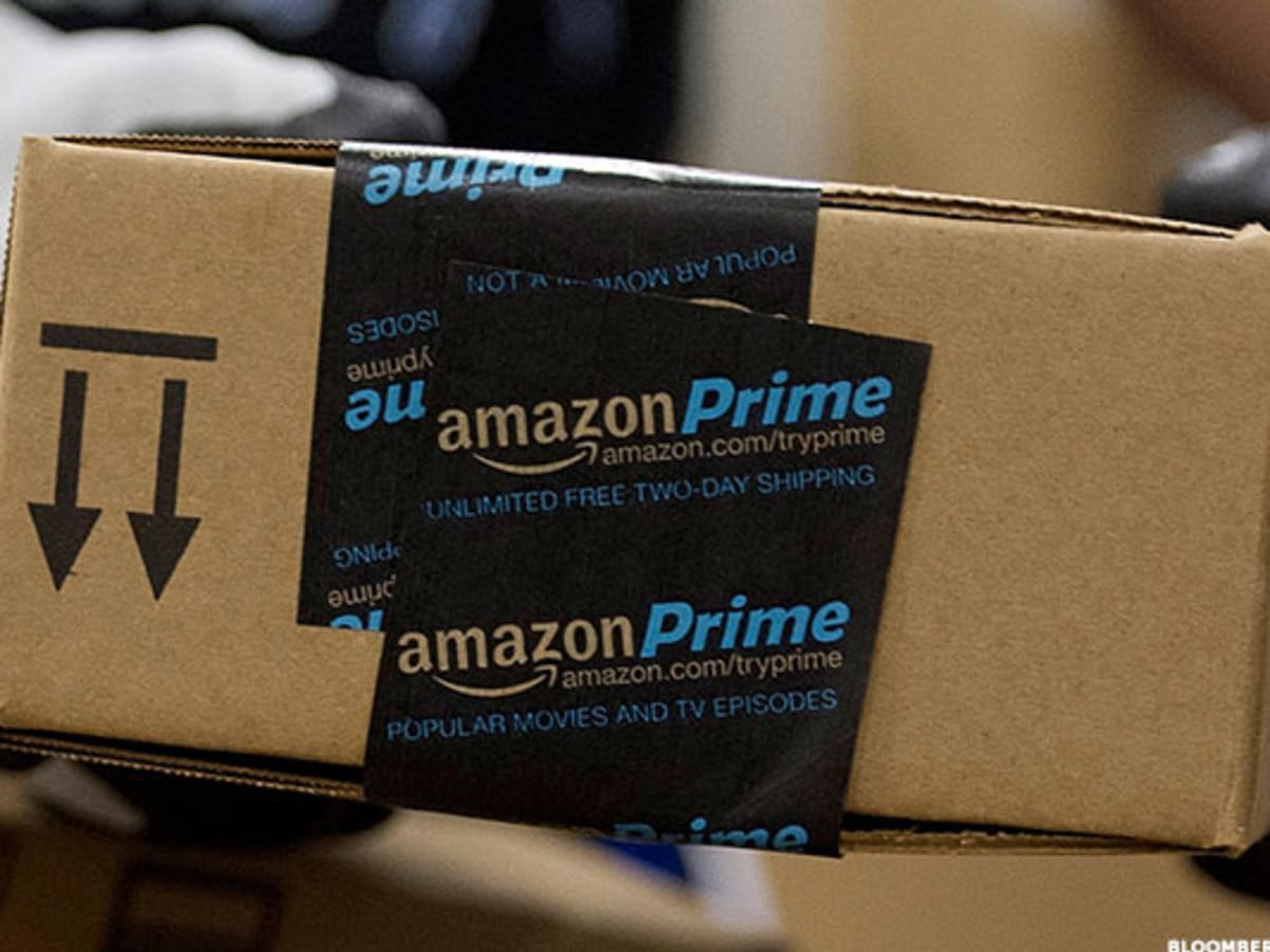 Here's What Amazon Charges for Delivery for Prime and Non-Prime Members