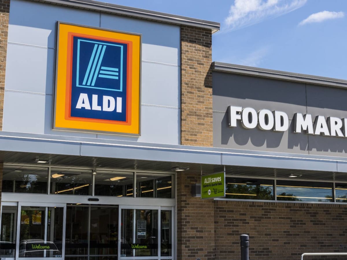 Walmart, Aldi announce grocery delivery plans