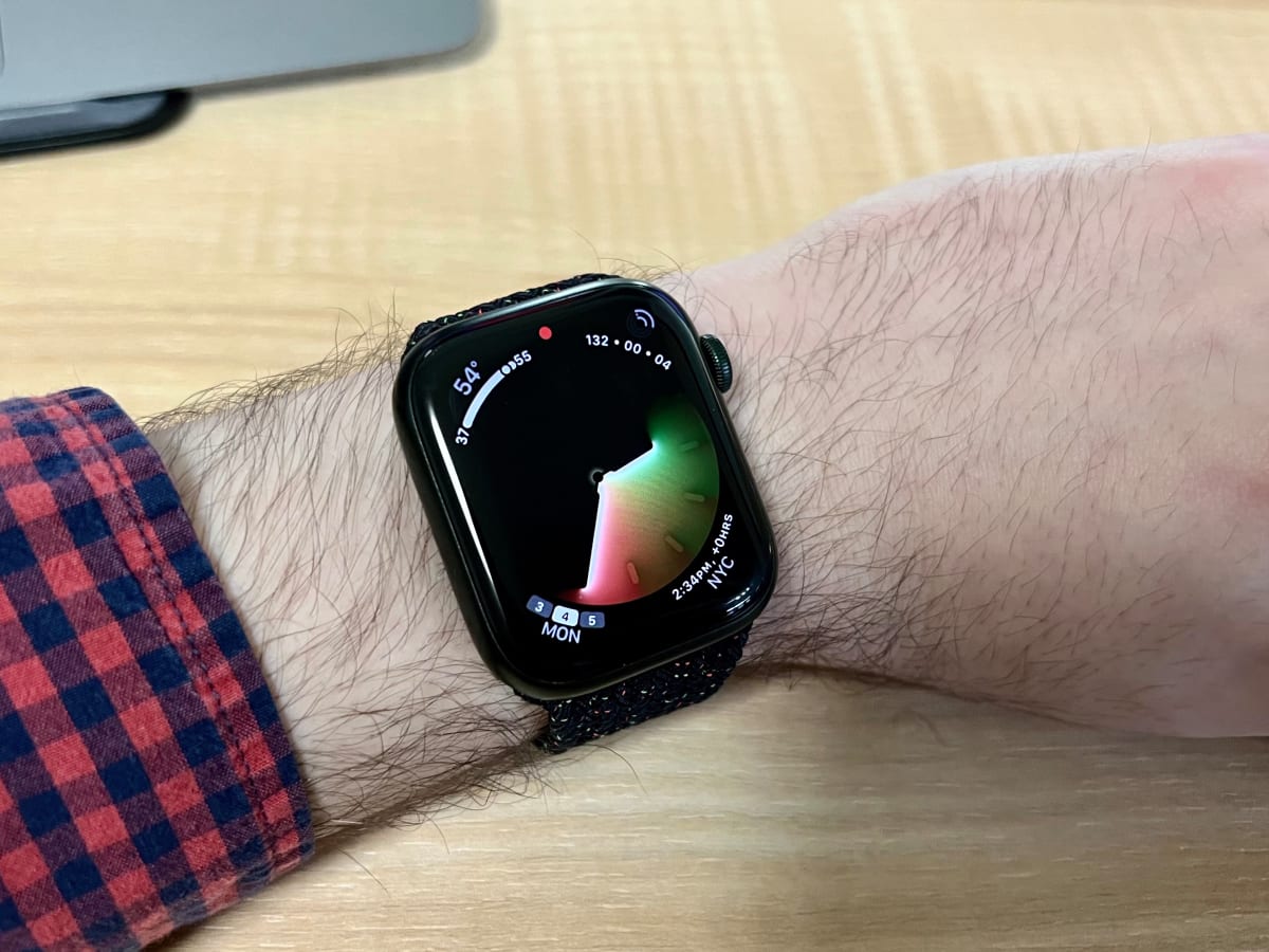 Apple watch series outlet 6 vs versa 3