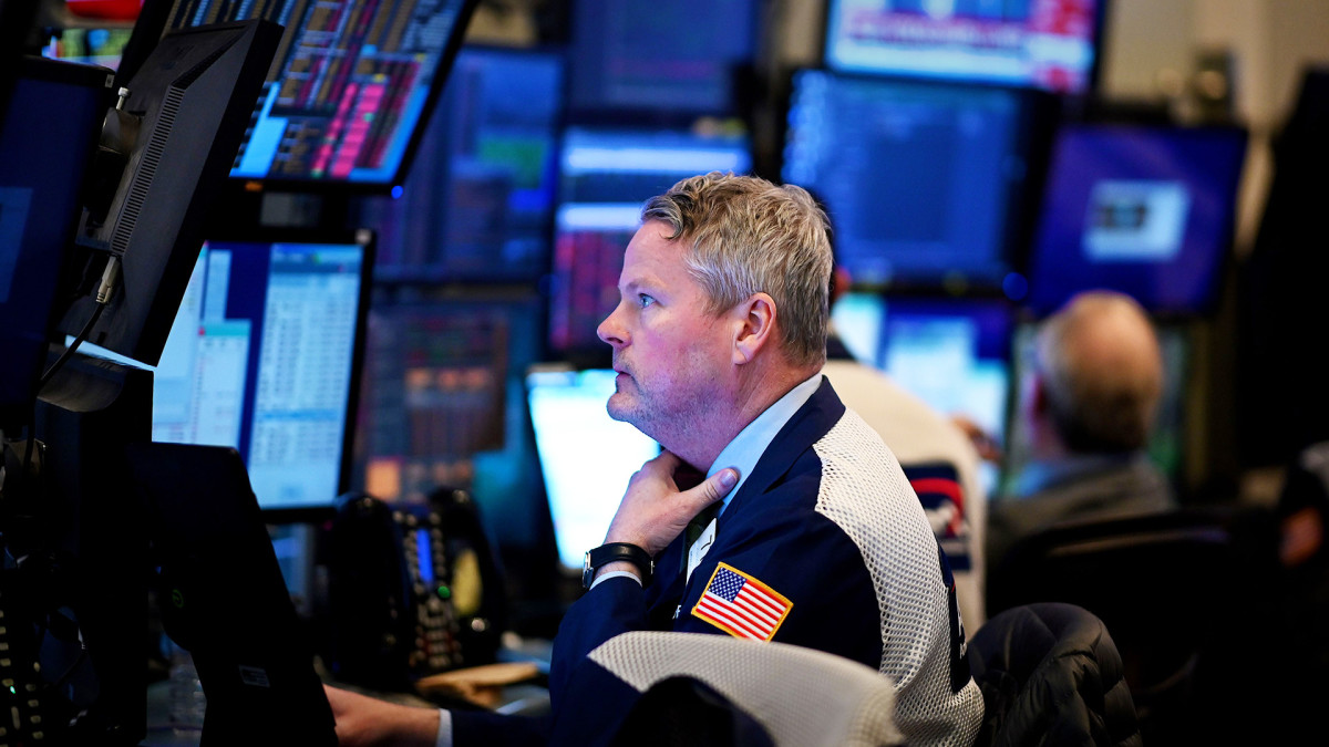 Stock Market Today: Stocks slide on Russia-Ukraine war concerns