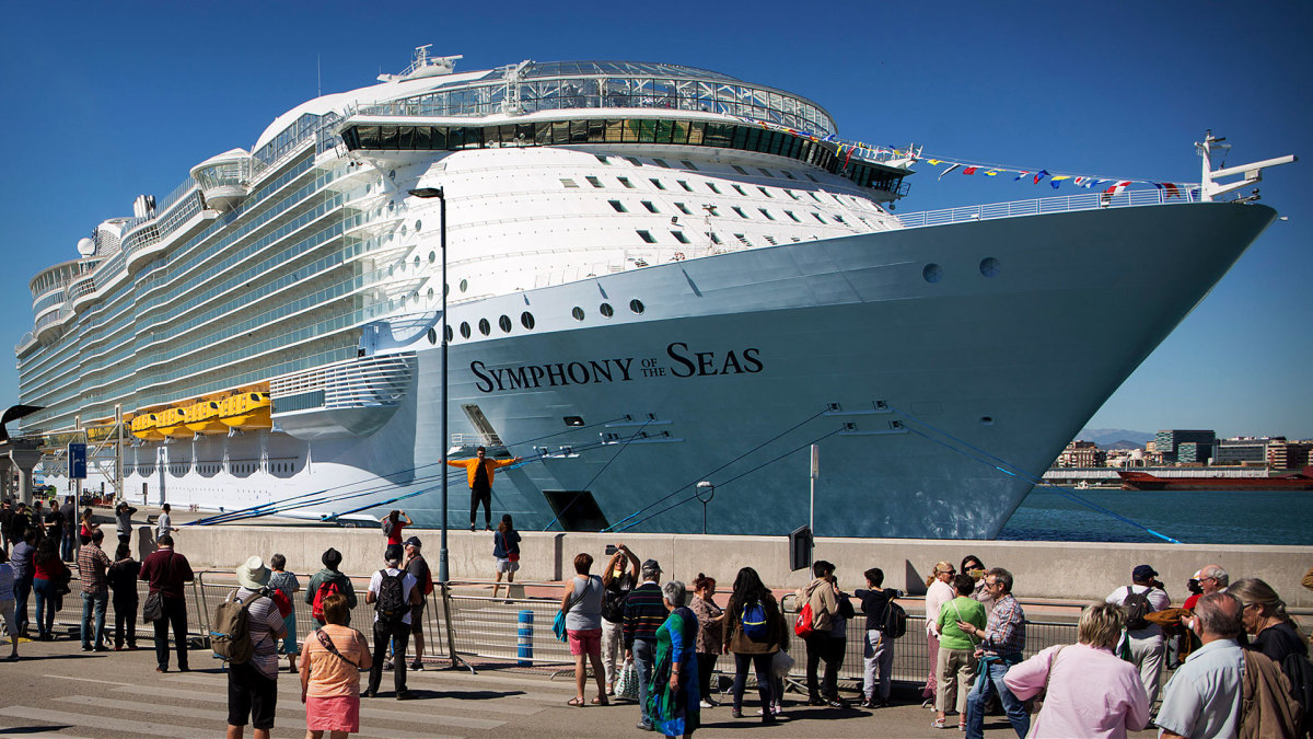 Royal Caribbean sued over bathroom video, Carnival drops deal