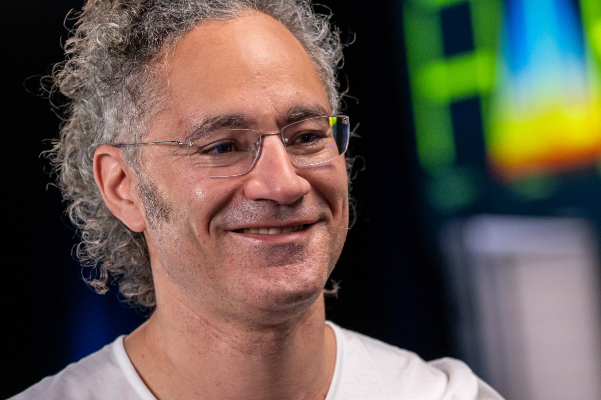 Top analysts overhauls Palantir stock price target after 2024 surge