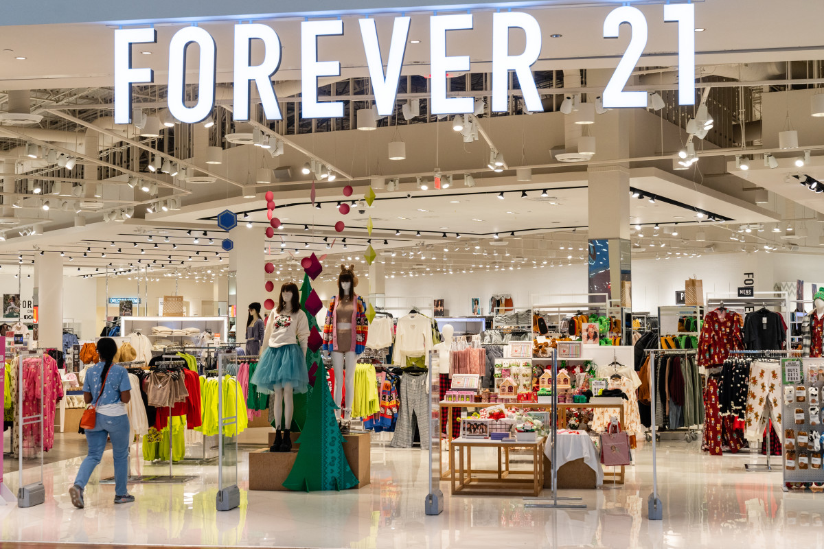 Forever 21 to close all U.S. stores