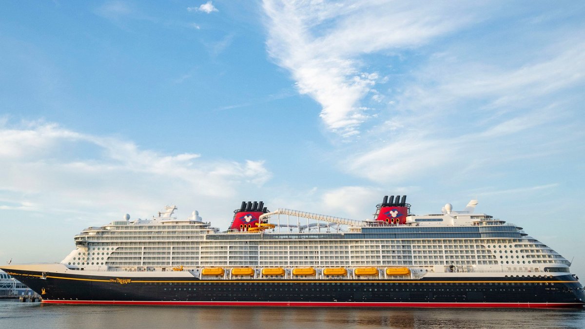 Social media post sparks concern over fire on Disney cruise ship