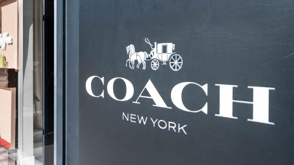 Coach Outlet is selling a $378 tote bag for only $149, and shoppers say it's the 'best purchase ever'