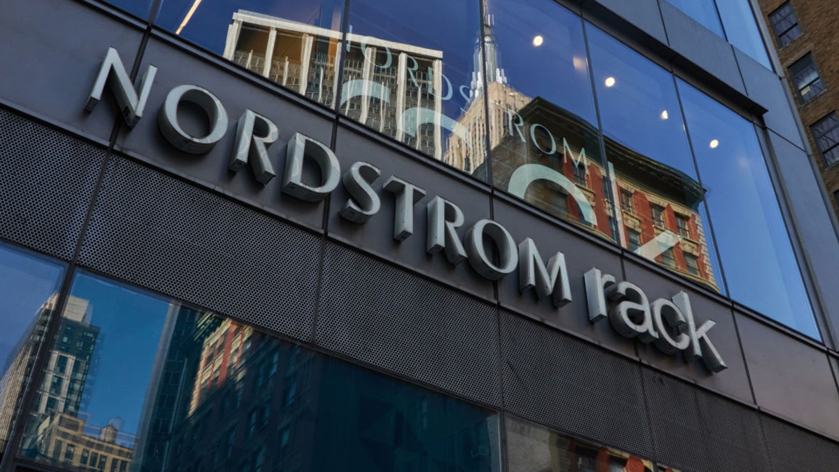 Nordstrom Rack is selling a $219 crossbody bag for $97, and shoppers call it the 'perfect everyday bag'