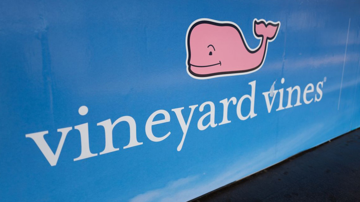 Vineyard Vines is selling a 'soft' $248 cashmere sweater for only $112, and shoppers say it's 'high quality'